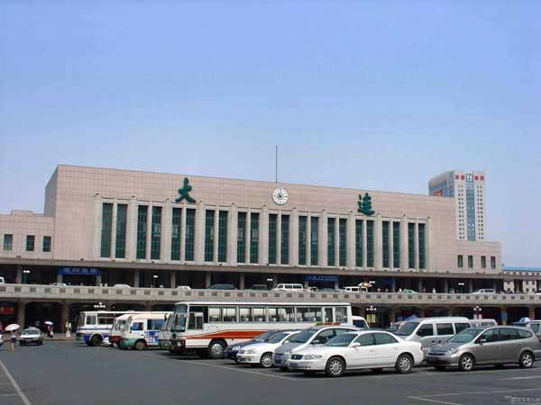 Photos of Dalian Railway Station