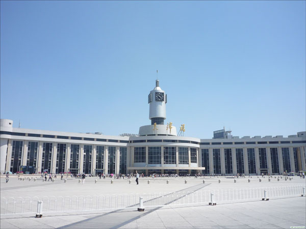 Photos of Tianjin Railway Station